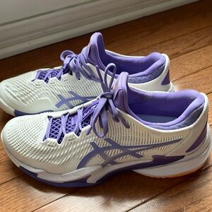 ASICS Court FF 3 athletic tennis, pickleball, running  shoes.